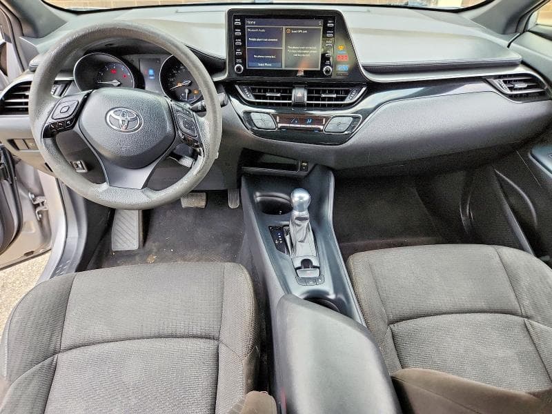 2019 TOYOTA C-HR LE 8