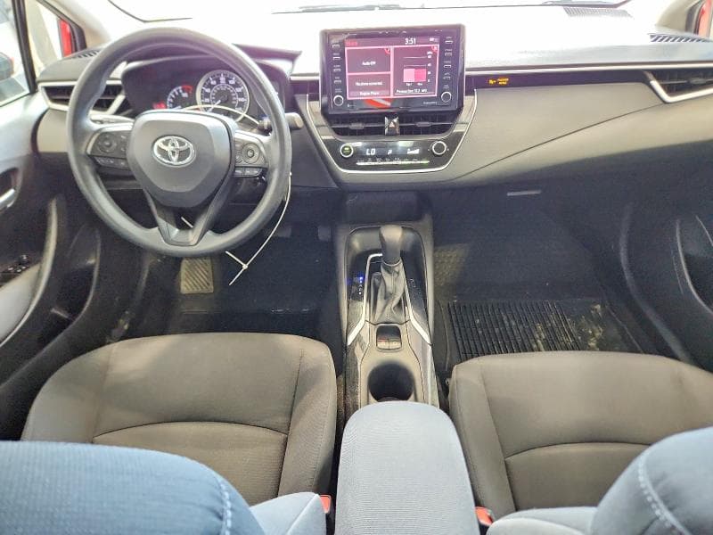 2021 TOYOTA COROLLA LE 8