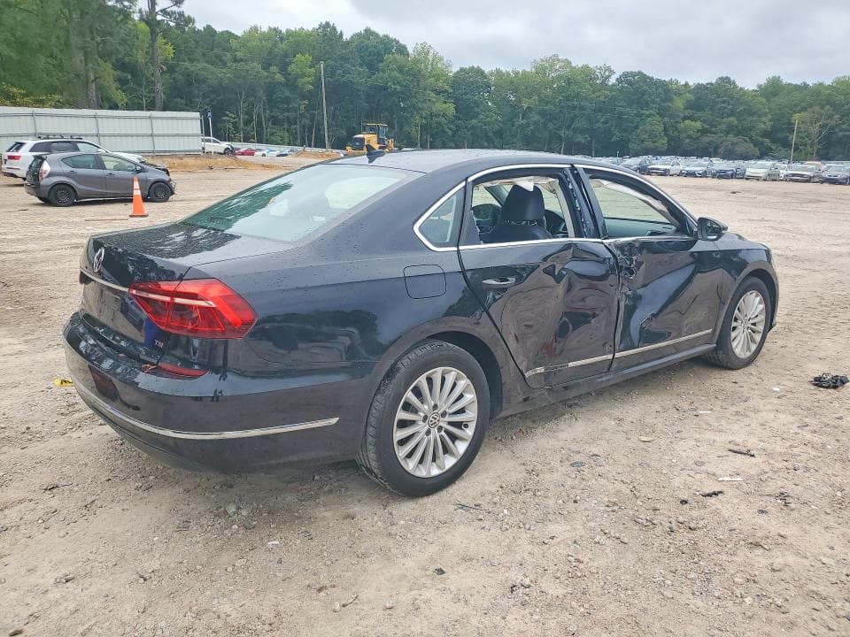 2017 VOLKSWAGEN PASSAT SE 3