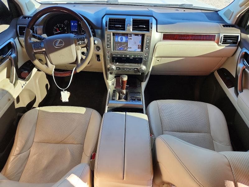 2017 LEXUS GX 460 8