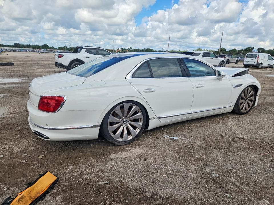 2022 BENTLEY FLYING SPUR 3