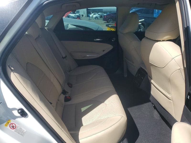 2019 TOYOTA AVALON LIMITED 10