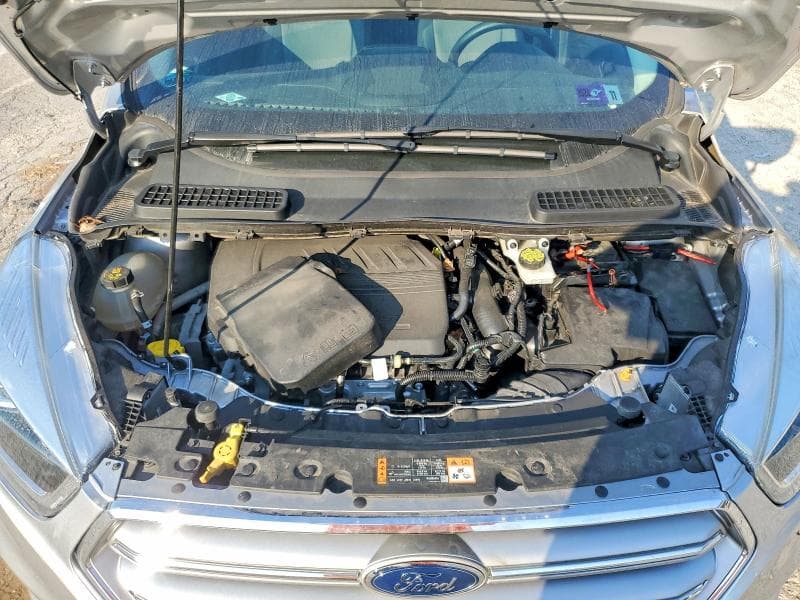 2017 FORD ESCAPE SE 12