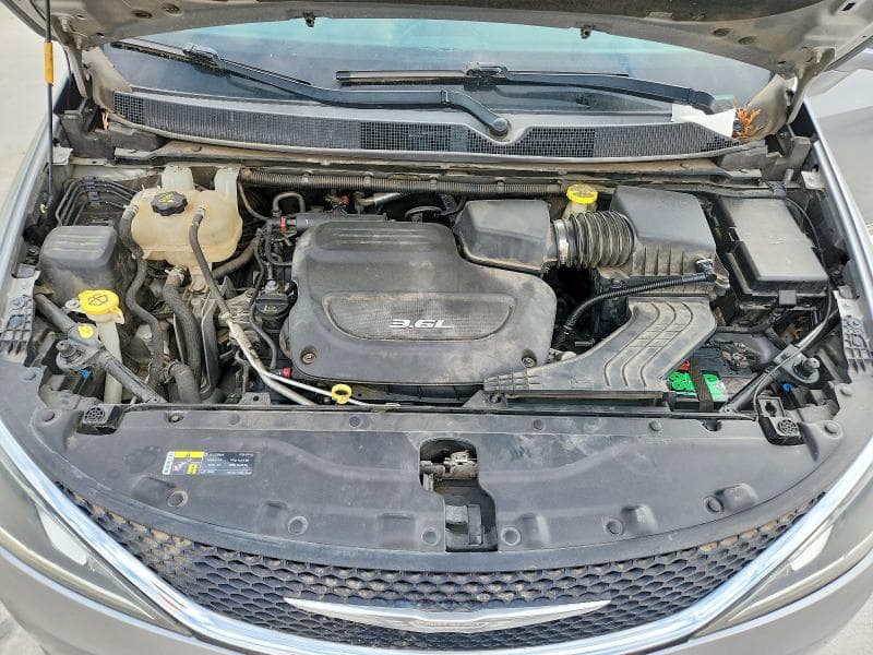 2017 CHRYSLER PACIFICA TOURING L 12