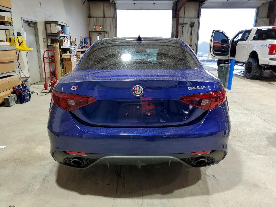 2021 ALFA ROMEO GIULIA TI 6
