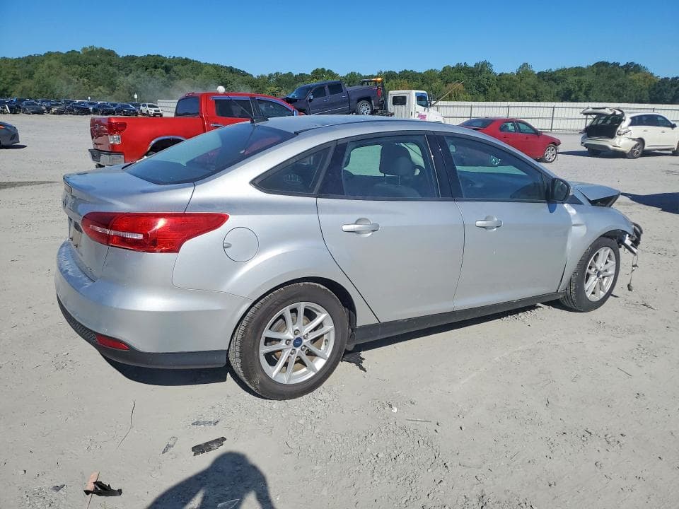 2017 FORD FOCUS SE 3