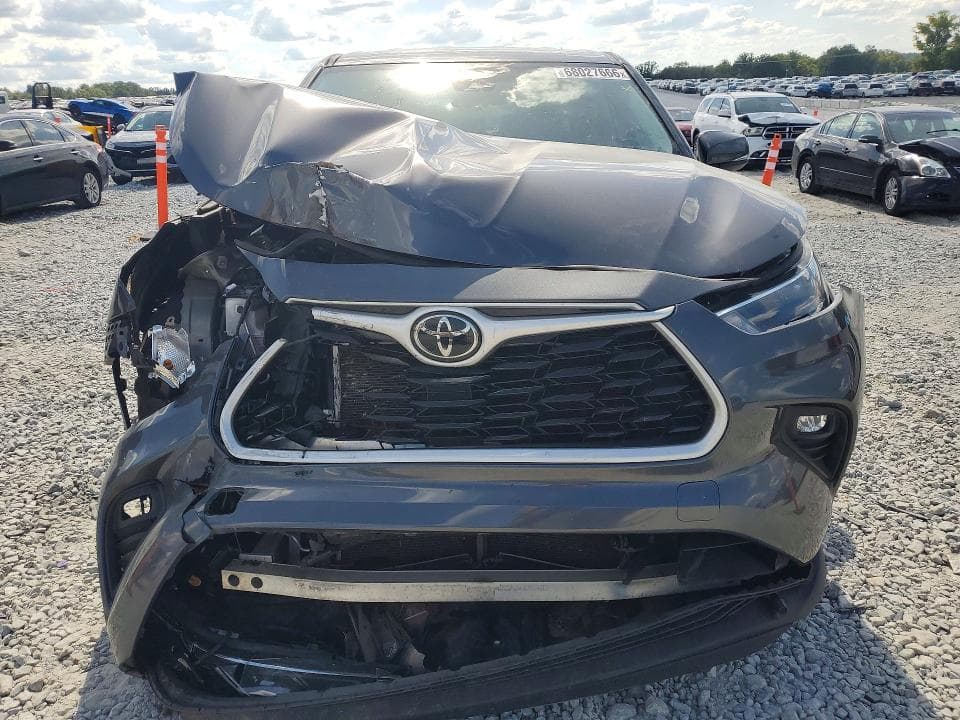 2022 TOYOTA HIGHLANDER LE 5