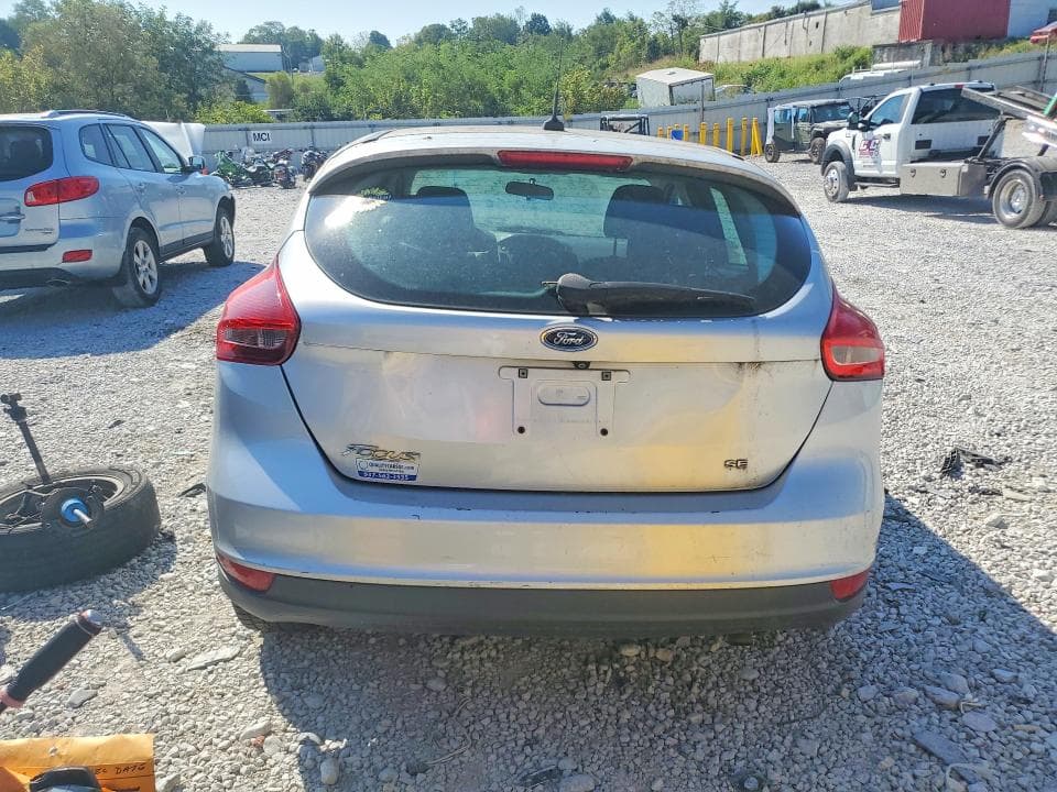 2017 FORD FOCUS SE 6