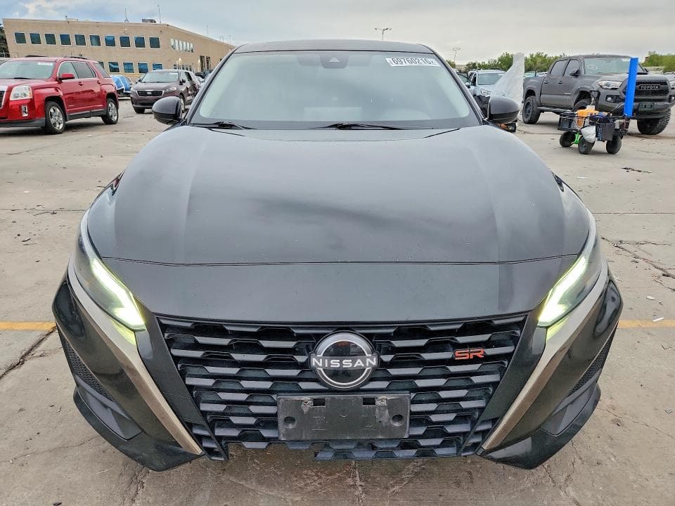 2023 NISSAN ALTIMA SR 5
