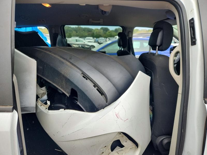 2020 DODGE GRAND CARAVAN SE 11