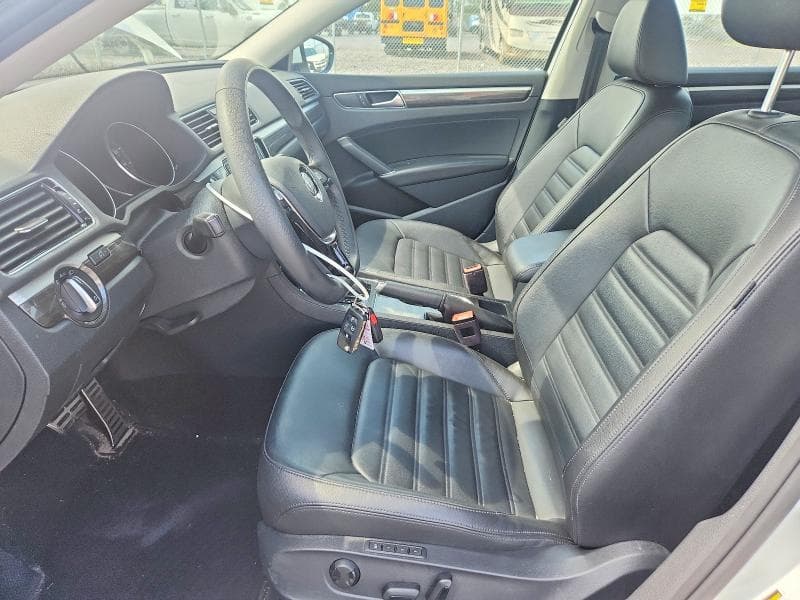 2017 VOLKSWAGEN PASSAT SEL PREMIUM 7