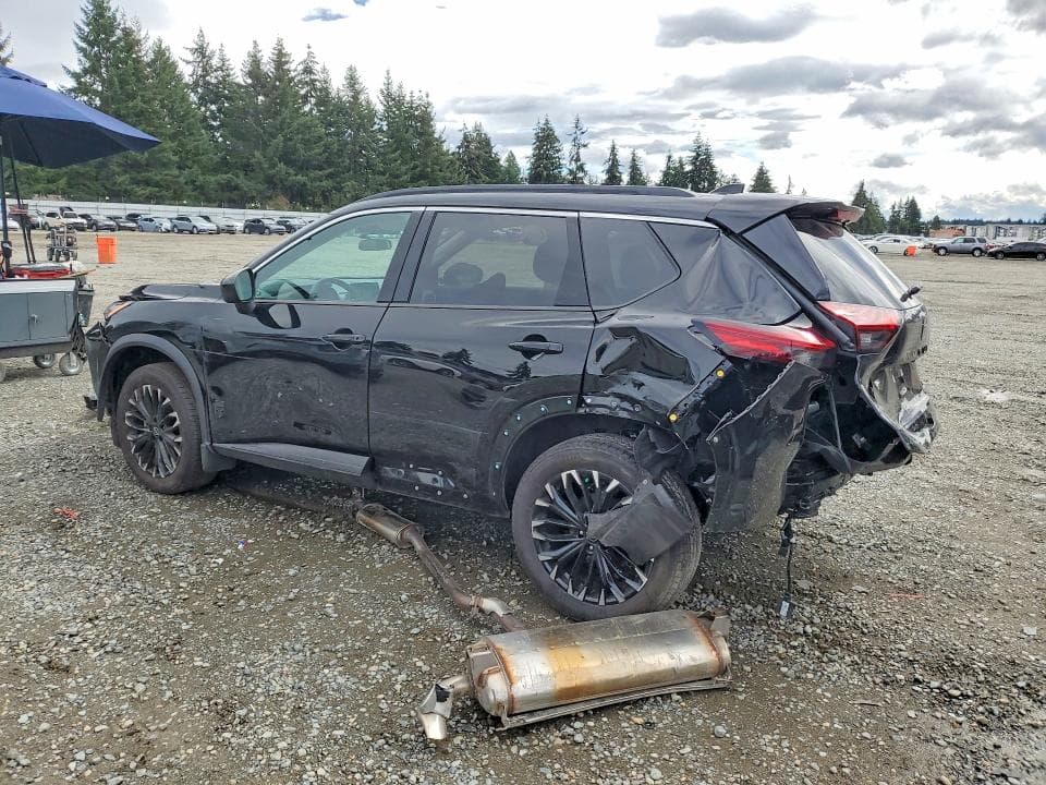 2026 NISSAN ROGUE DARK ARMOR 2