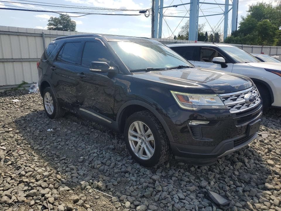 2018 FORD EXPLORER XLT 4