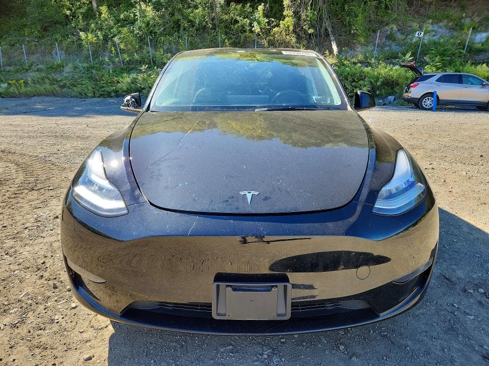 2023 TESLA MODEL Y 5