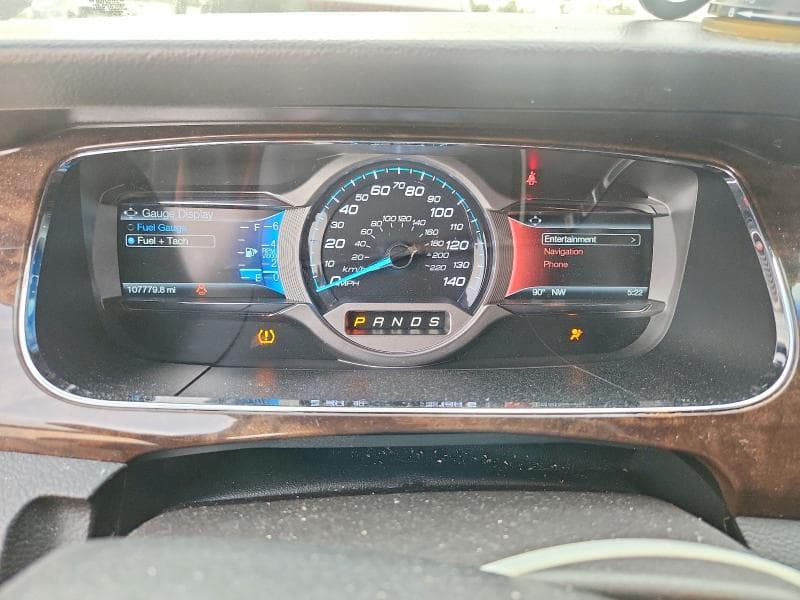 2019 FORD TAURUS LIMITED 9