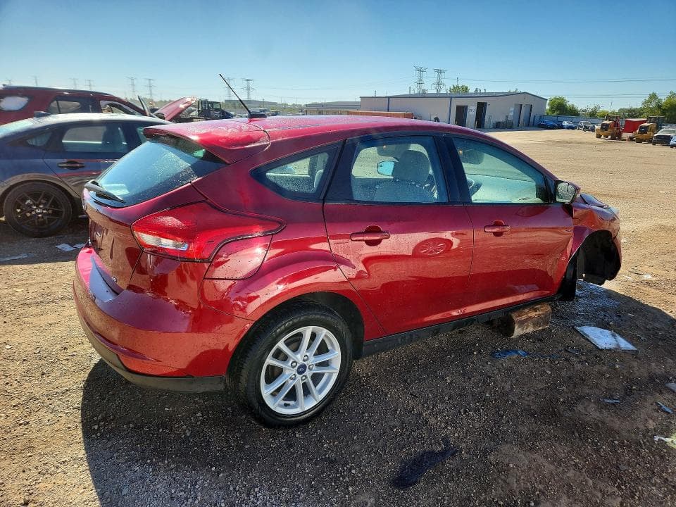 2017 FORD FOCUS SE 3