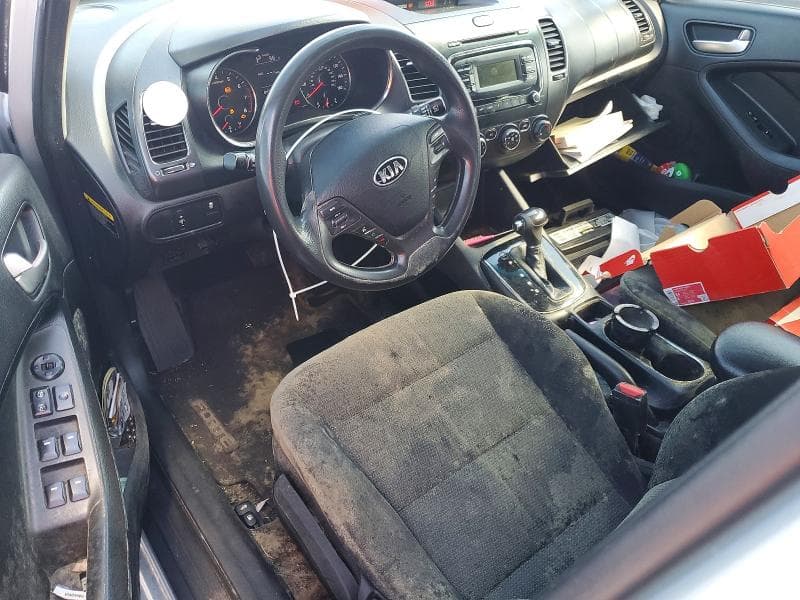 2017 KIA FORTE LX 8