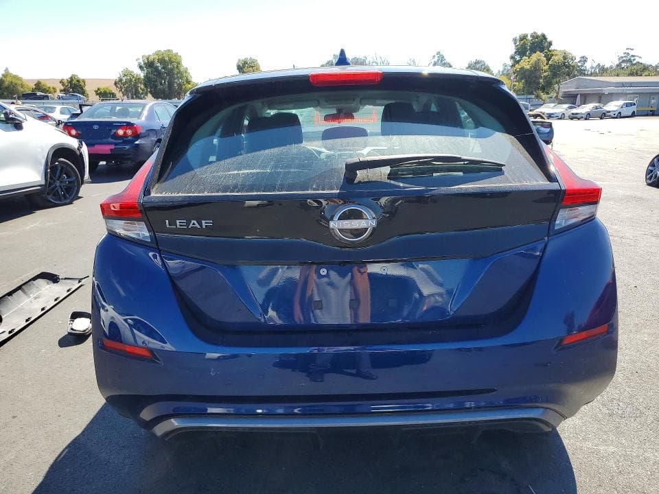 2023 NISSAN LEAF S 6
