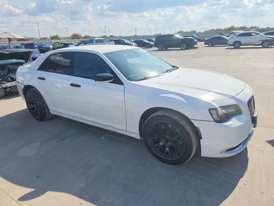 2019 CHRYSLER 300 S 4