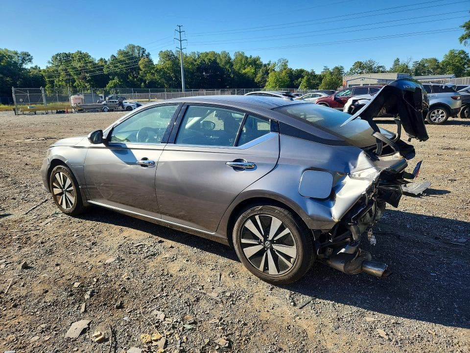 2019 NISSAN ALTIMA SV 2