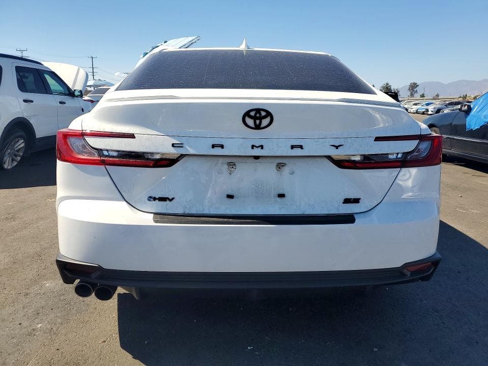 2025 TOYOTA CAMRY SE 6