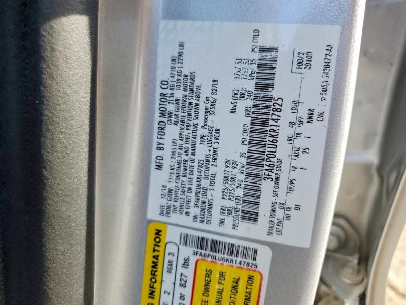 2019 FORD FUSION SE 12