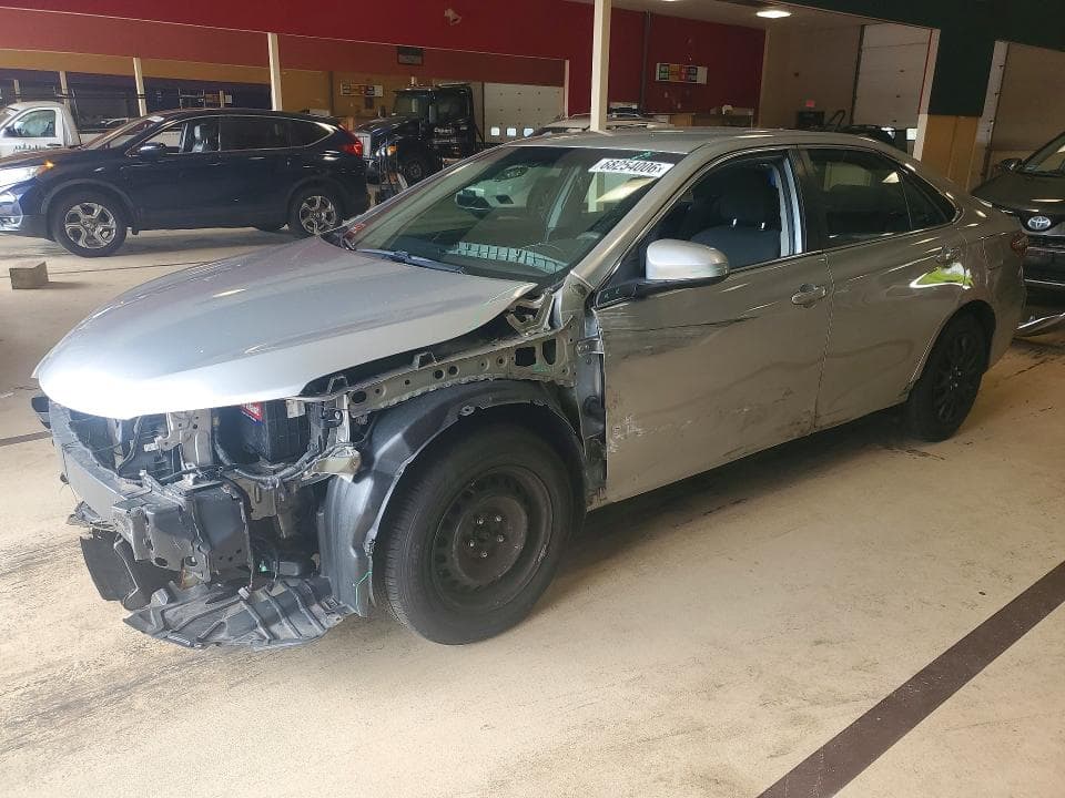 2017 TOYOTA CAMRY LE - 1