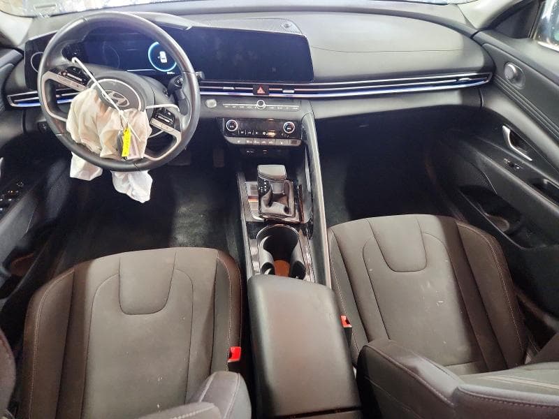 2025 HYUNDAI ELANTRA SEL 8