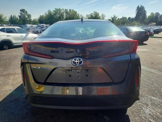 2018 TOYOTA PRIUS PRIME PREMIUM 6