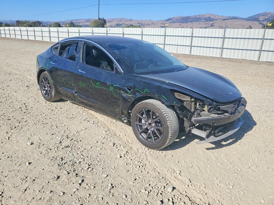 2019 TESLA MODEL 3 4