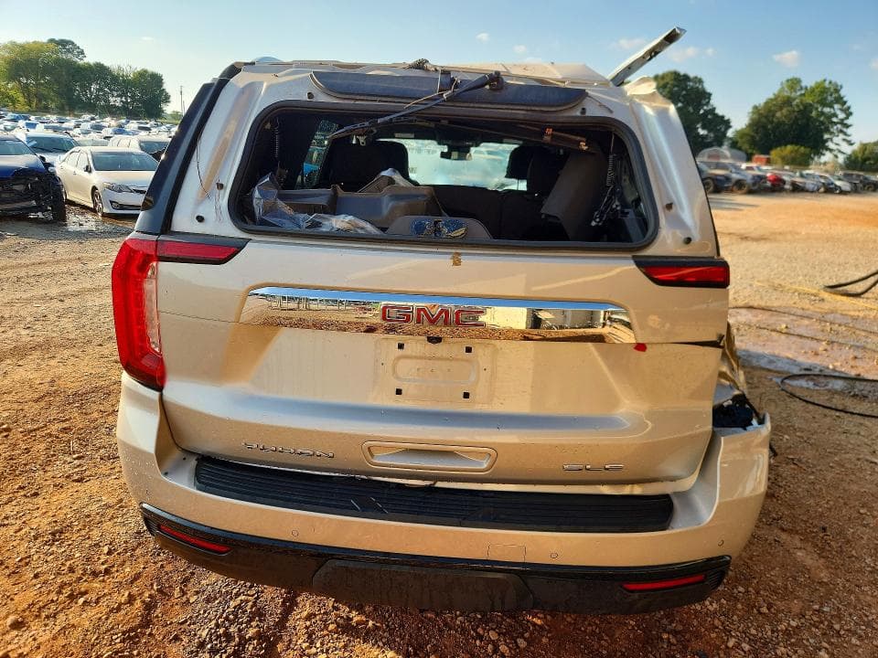 2023 GMC YUKON SLE 6