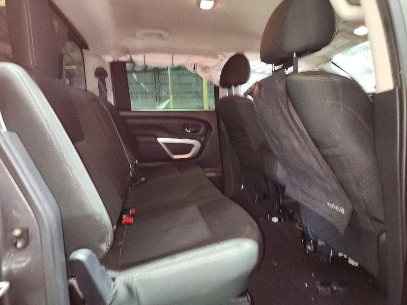 2017 NISSAN TITAN XD SV 10