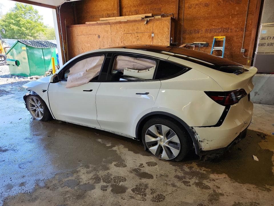 2023 TESLA MODEL Y 2