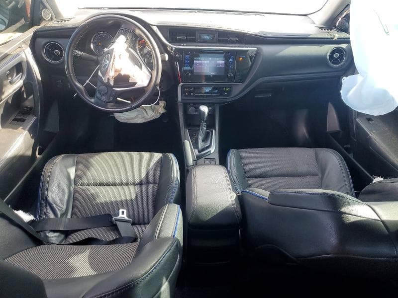 2019 TOYOTA COROLLA SE 8
