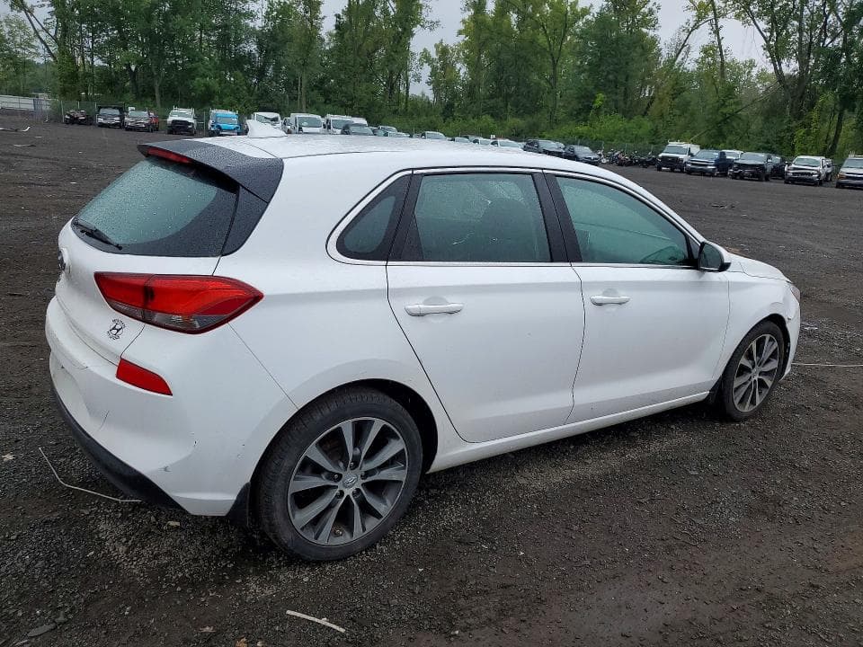 2018 HYUNDAI ELANTRA GT BASE 3