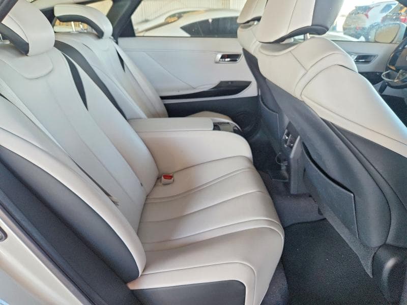 2019 TOYOTA MIRAI BASE 10