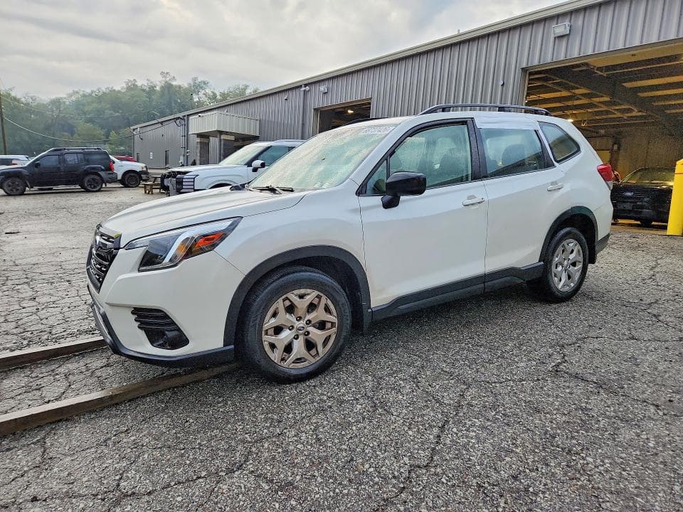 2022 SUBARU FORESTER - 1