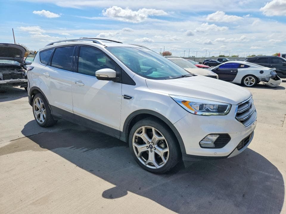 2017 FORD ESCAPE TITANIUM 4