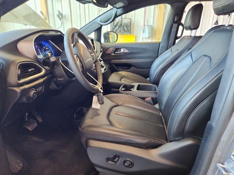 2025 CHRYSLER PACIFICA SELECT 7
