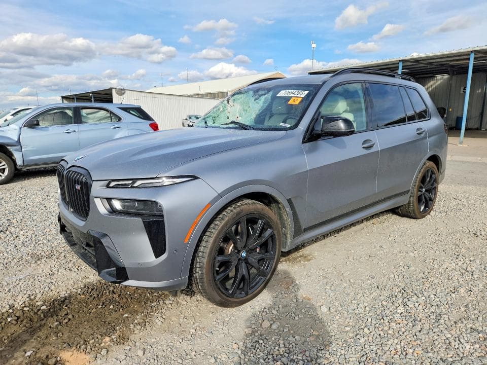 2025 BMW X7 M60I