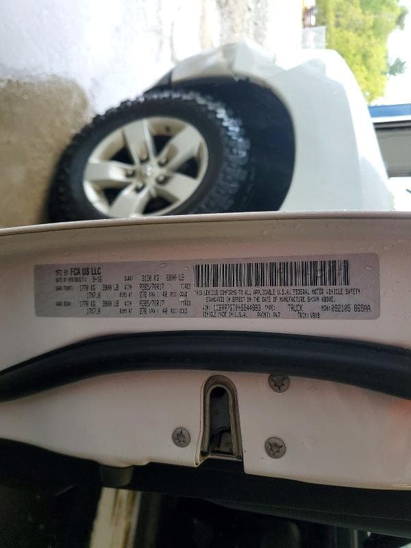 2017 RAM 1500 SLT 12