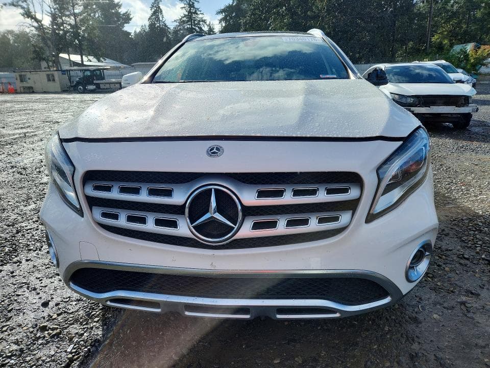 2019 MERCEDES-BENZ GLA 250 5