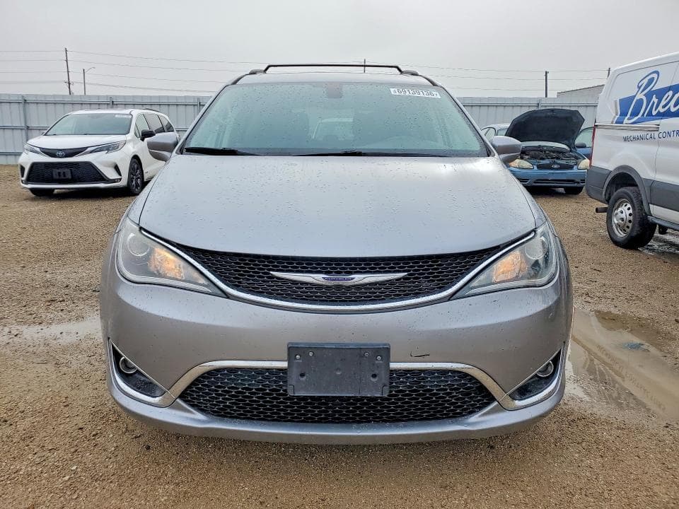 2019 CHRYSLER PACIFICA TOURING L 5