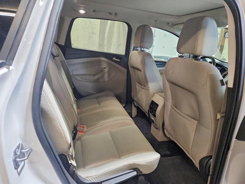2017 FORD ESCAPE SE 11