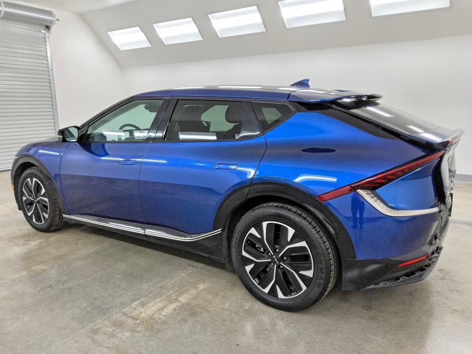 2023 KIA EV6 WIND 2