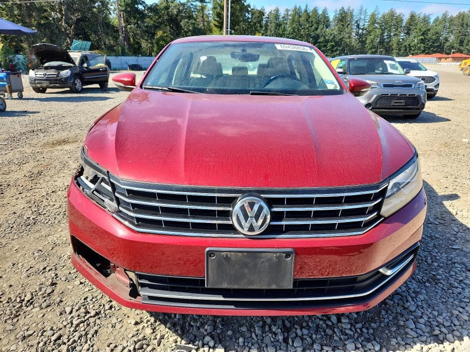 2018 VOLKSWAGEN PASSAT SE 5