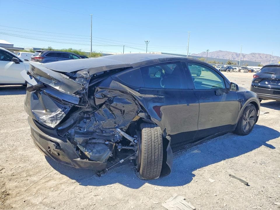 2026 TESLA MODEL Y 3