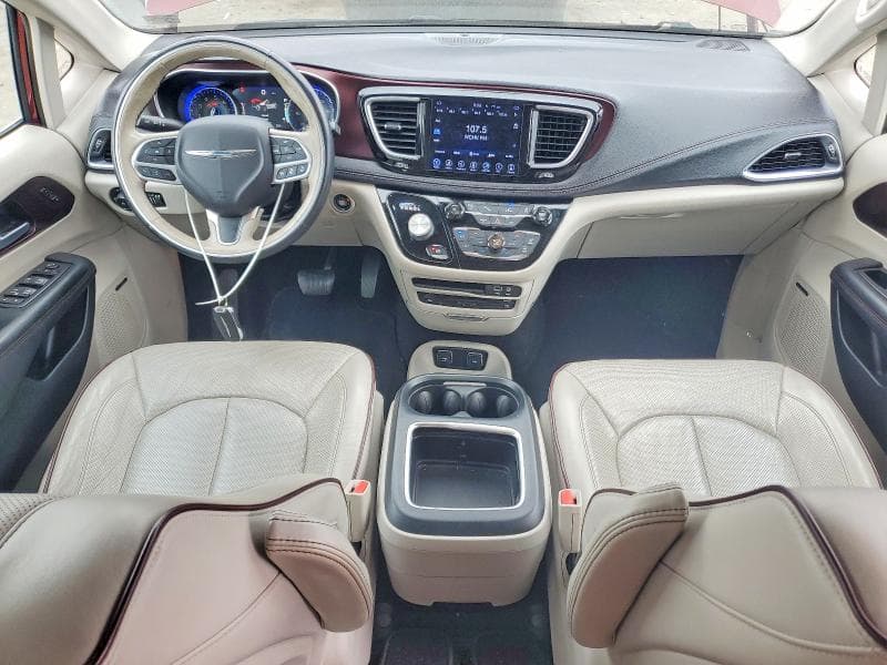 2017 CHRYSLER PACIFICA LIMITED 8