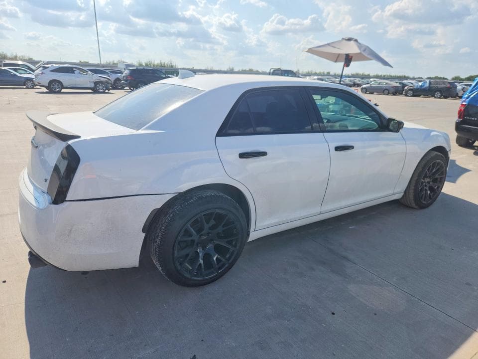 2019 CHRYSLER 300 S 3