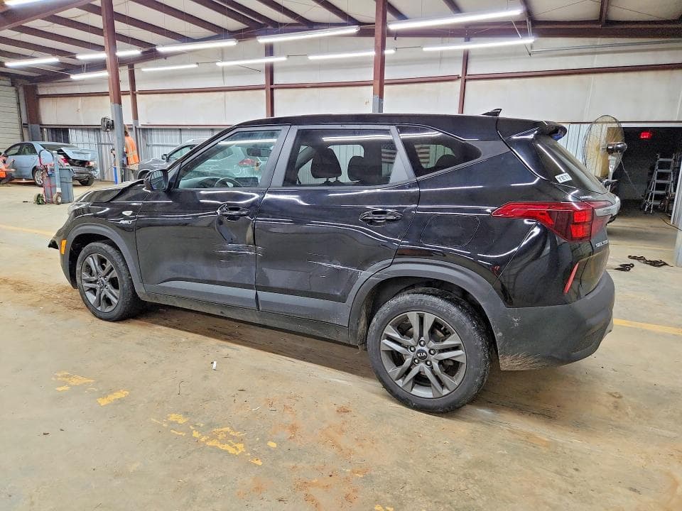 2021 KIA SELTOS LX 2